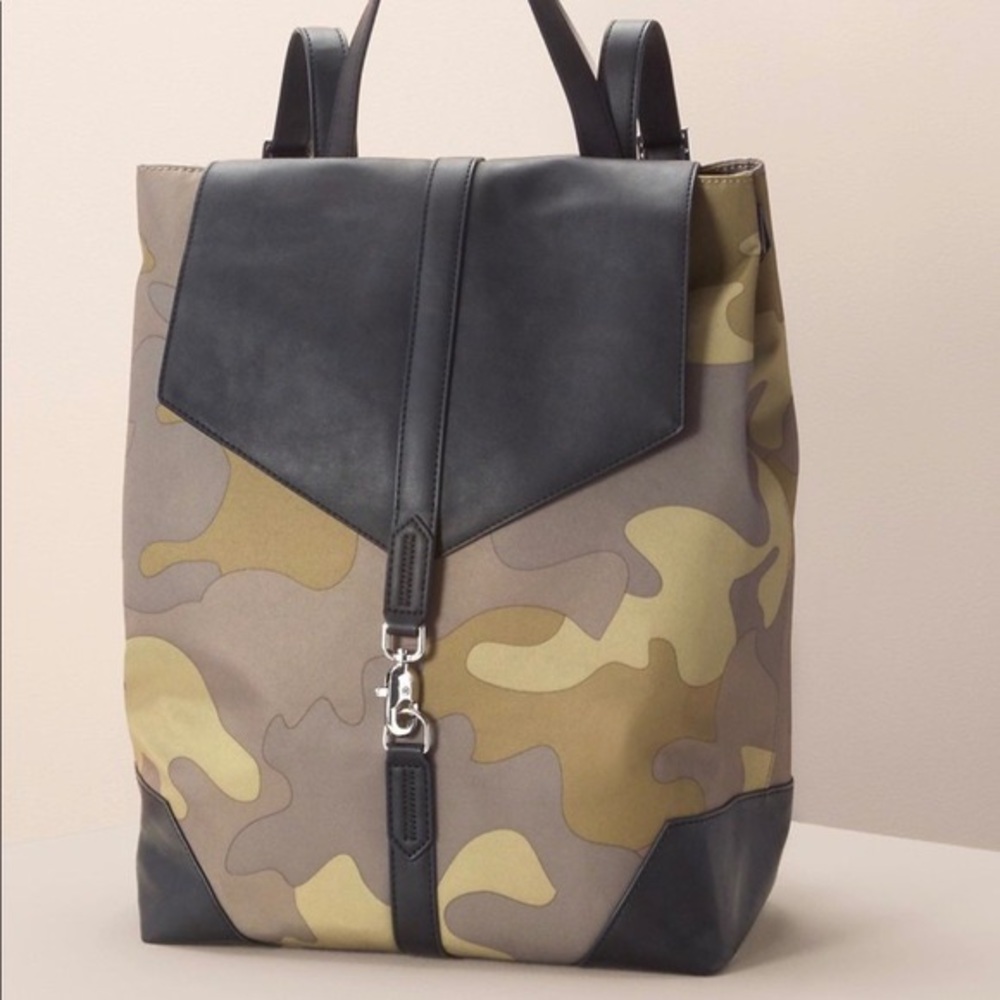 Stella & Dot Ava Backpack-Camo